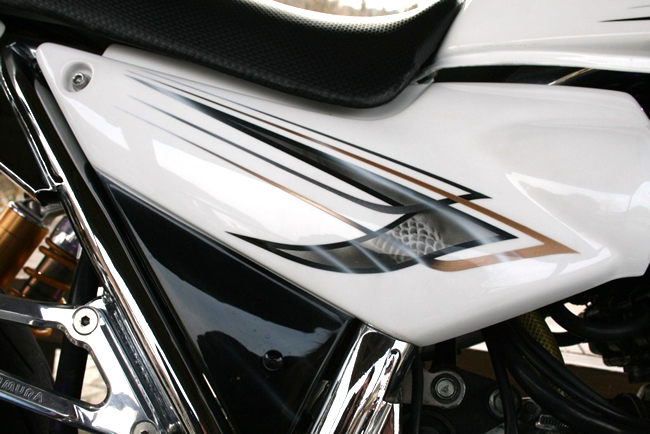 YAMAHA XJR　梵字ｸﾞﾗﾌｨｯ　