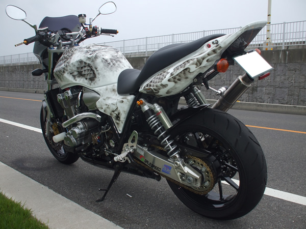 CB1300SFタンク　　