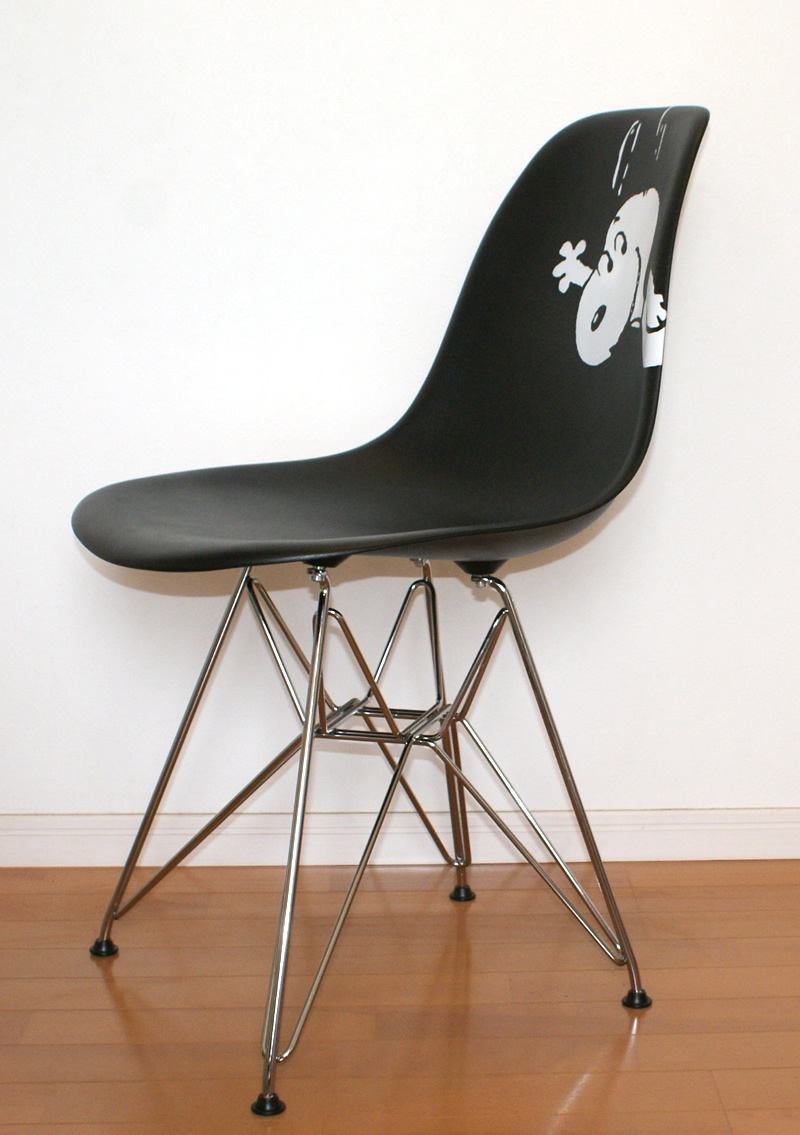 KartellHARMANMILLER イームズシェルチェアスヌーピー　