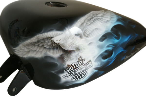 ハーレー　イーグル　ホワイト＆ブルーフレイムス　　