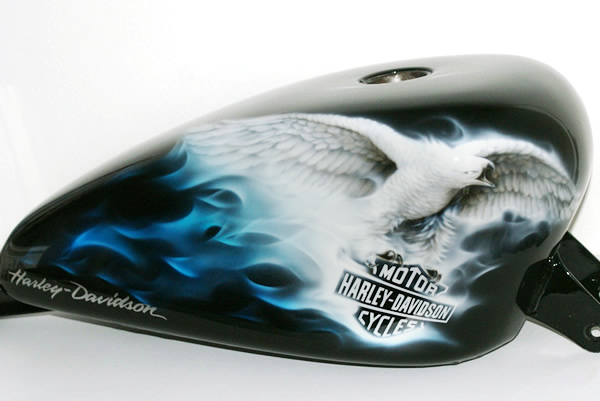 ハーレー　イーグル　ホワイト＆ブルーフレイムス　　