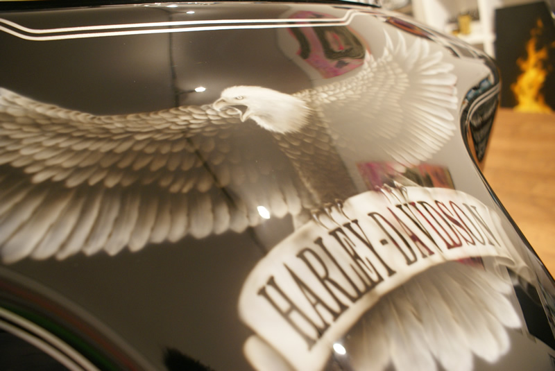   ハーレー　FLHRCイーグルデザイン　　