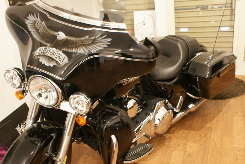 ハーレー　FLHRCイーグルデザイン　　