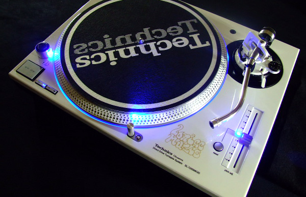Technics SL-1200　ターンテーブルカスタムペイント