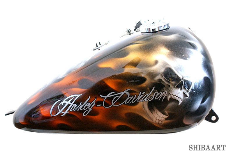   HARLEY DAVIDSONリアルフレイムス　メタリックシルバー+キャンディーオレンジ　スカルデザイン　　　　