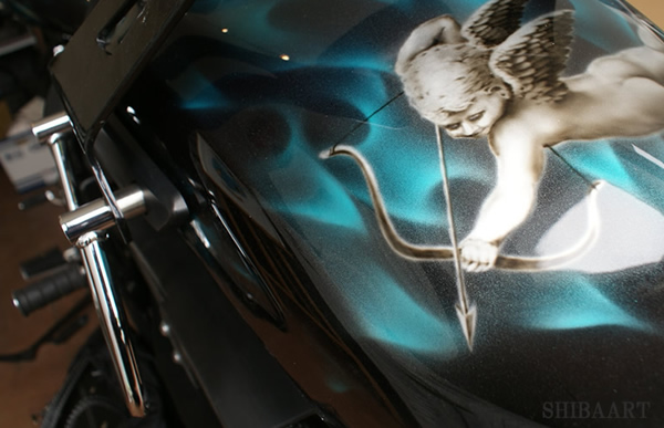 　HONDA VT 1300CXにエアーブラシによるリアルフレイムスカスタムペイントの施工例　