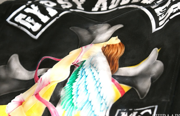 革ジャンエアーブラシの施工例　