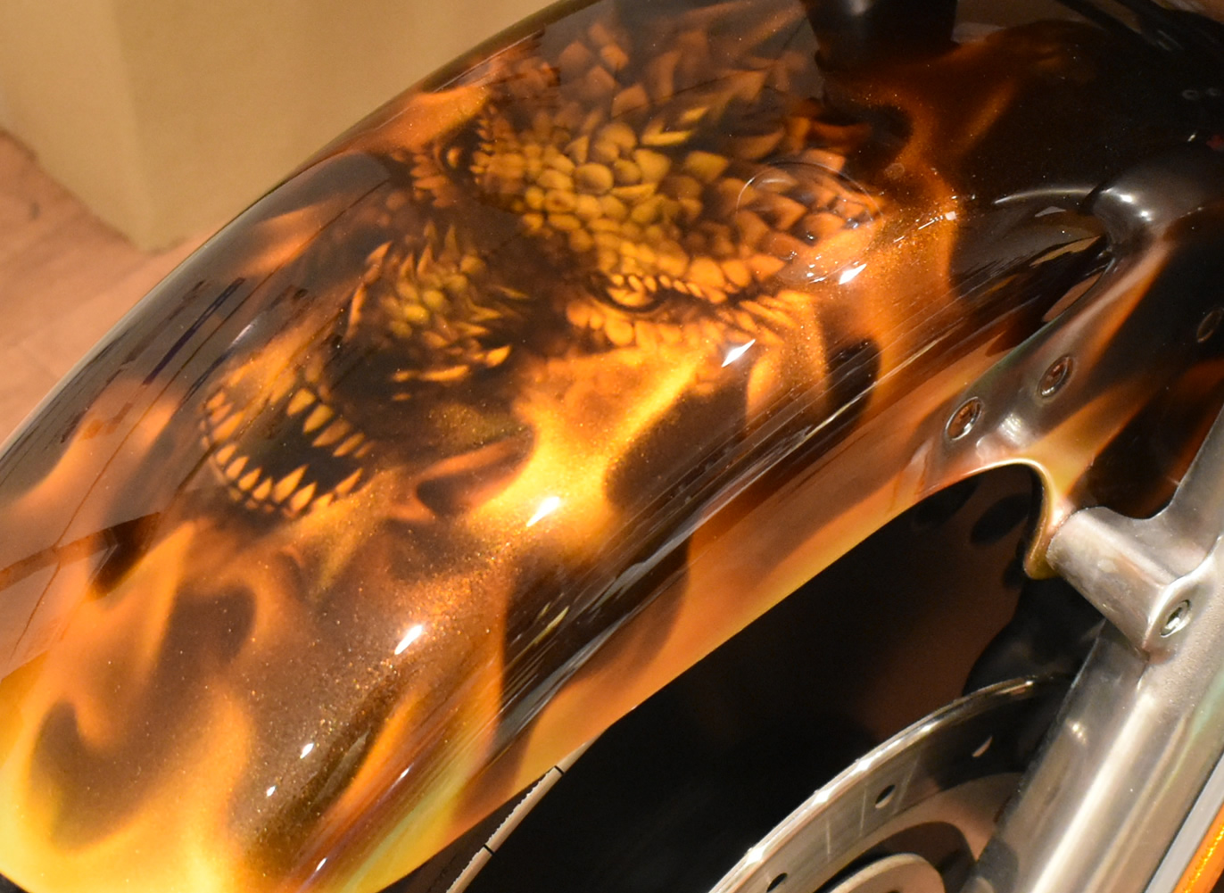   HARLEY DAVIDSON ファットボーイ リアルフレイムス　メタリックキャンディーオレンジ　