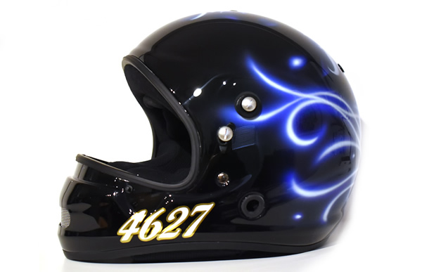 ボートレーサー　藤原　菜希選手ヘルメットカスタムペイントの施工例