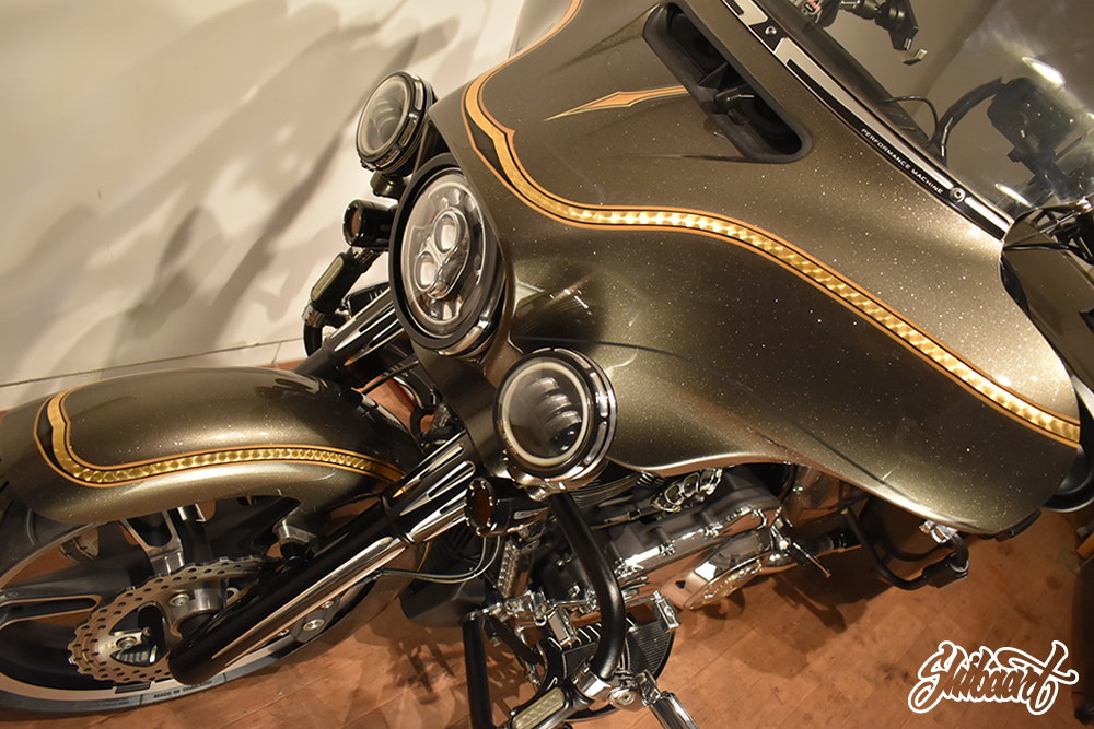 フSHIBAART FLHXS　バガースタル ゴールドリーフ　ブロンズカラー 海賊デザイン　