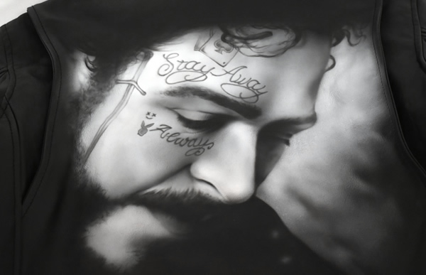 人物画　革ジャンエアーブラシの施工例　