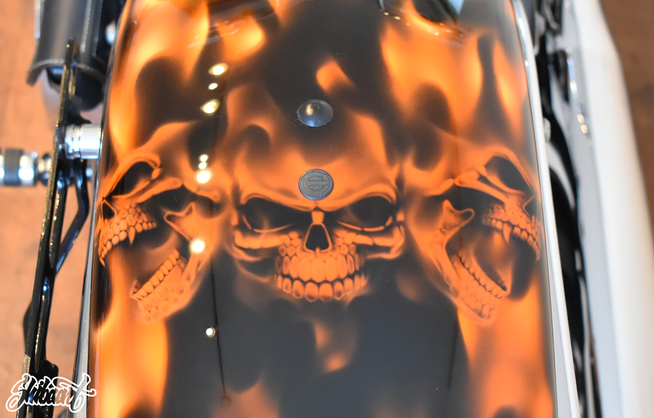  HARLEY DAVIDSON ファットボーイ リアルフレイムス　フルカラー　　