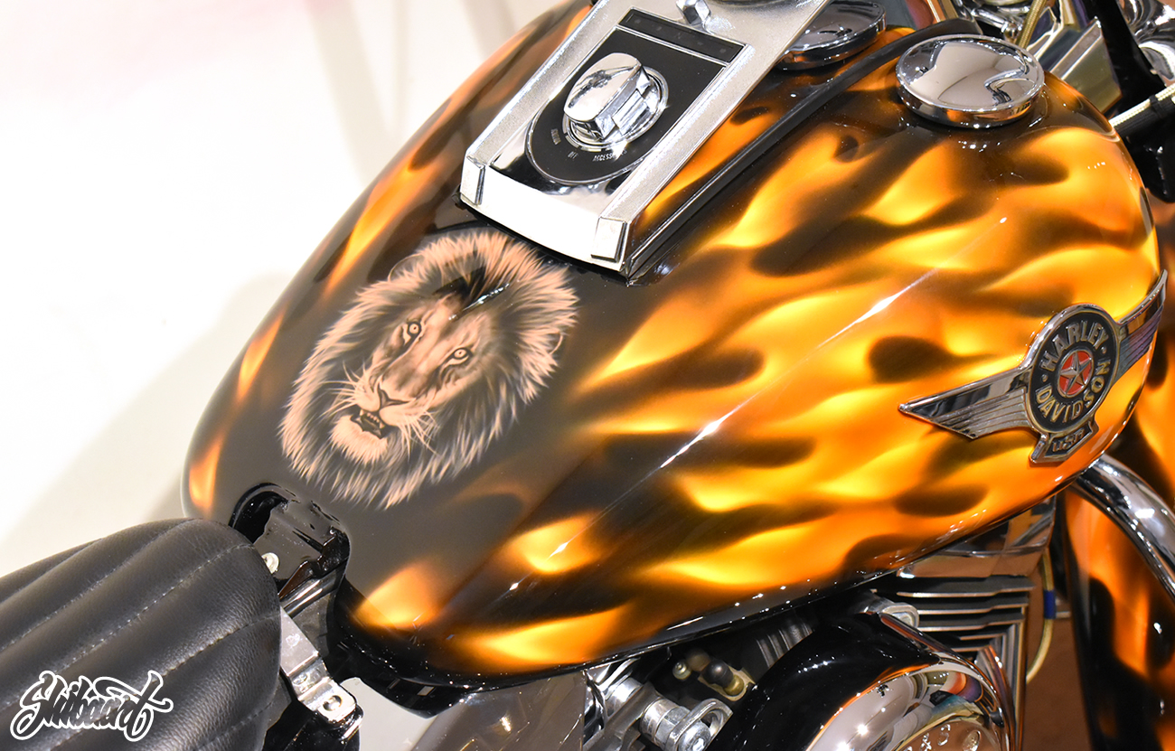   HARLEY DAVIDSON ファットボーイ リアルフレイムス　　フルカラー　