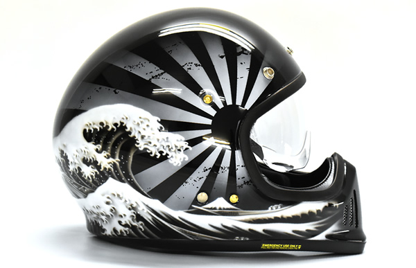 TSUNAMI＆日照デザイン ヘルメットカスタムペイントの施工例