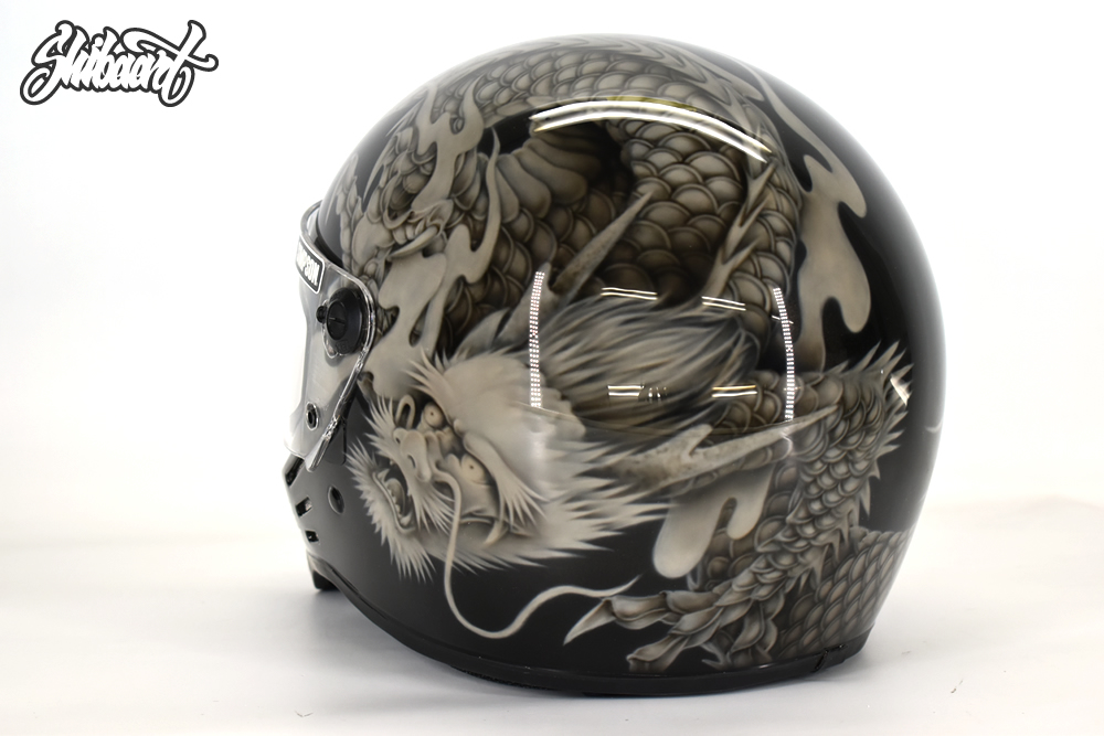 SIMPSON HELMET　ヘルメットペイント 龍図　ブラッククリアーコーティング