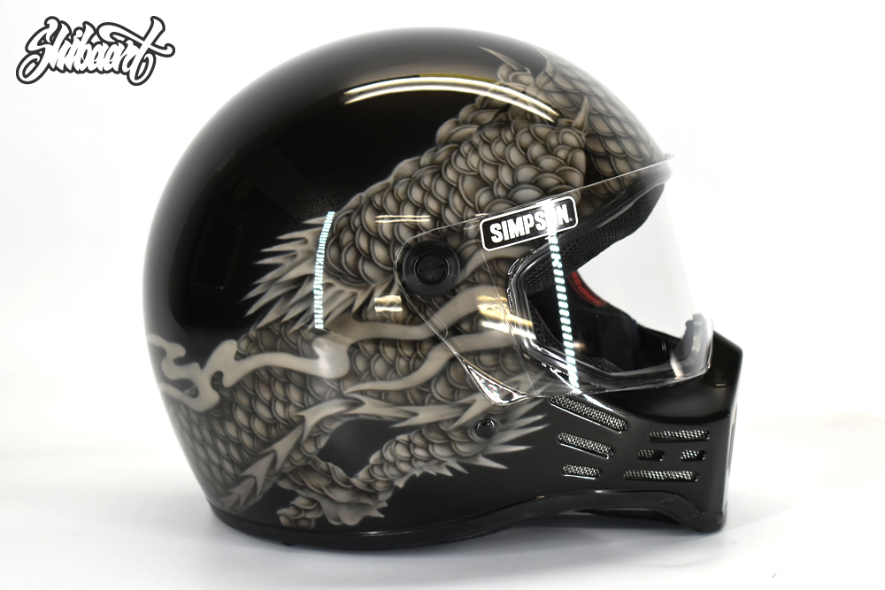 SIMPSON HELMET　ヘルメットペイント 龍図　ブラッククリアーコーティング
