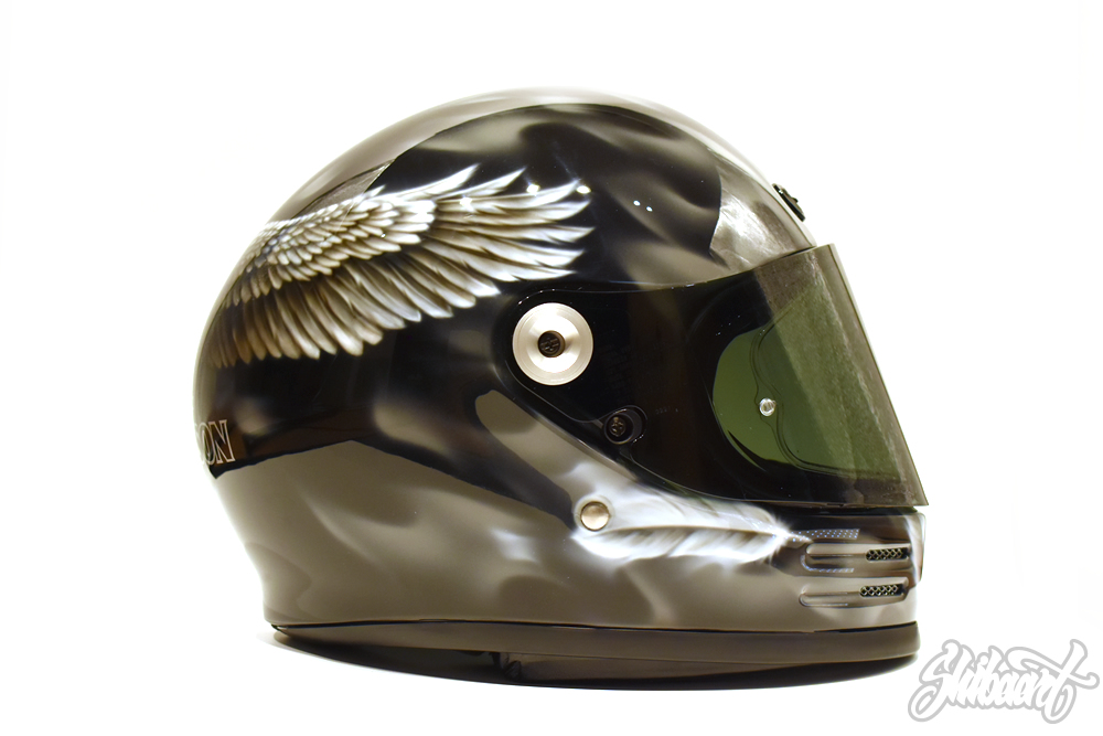 リアルフレイムスイーグルデザイン   SHOEIのヘルメット カスタムペイントの施工例4