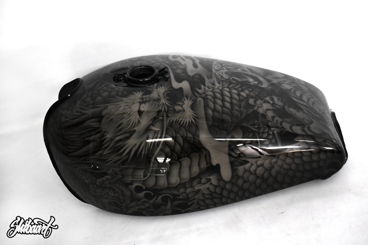 KAWASAKI Z1 カスタムペイント施工例 龍と虎 デザイン1