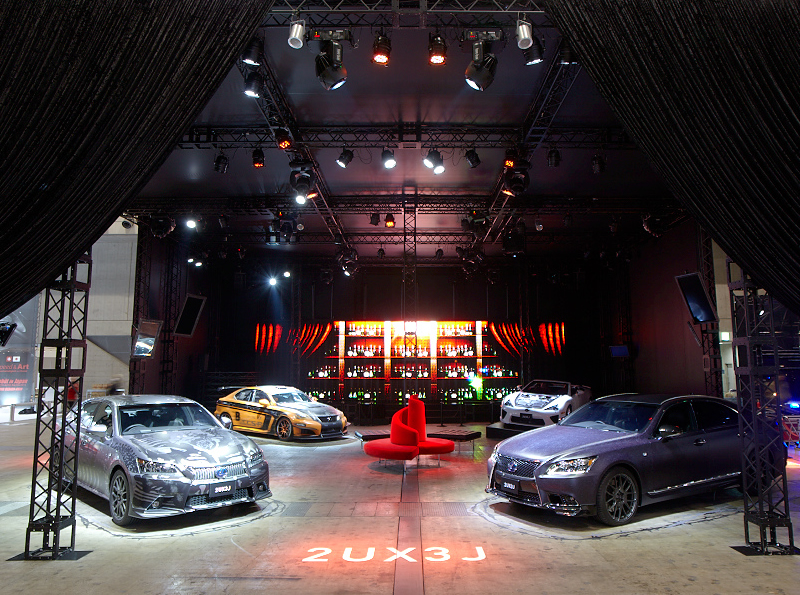 2ux3j　レクサスの特殊ペイント施工例